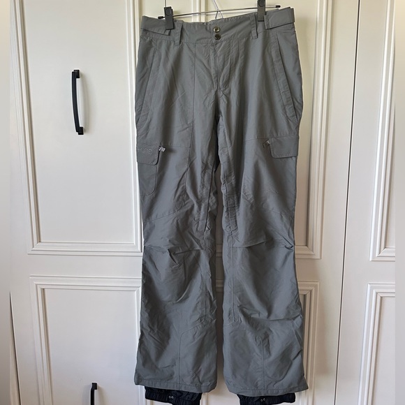 Dakine Women’s Ski/Snowboarding Pants, Size M - Picture 1 of 11